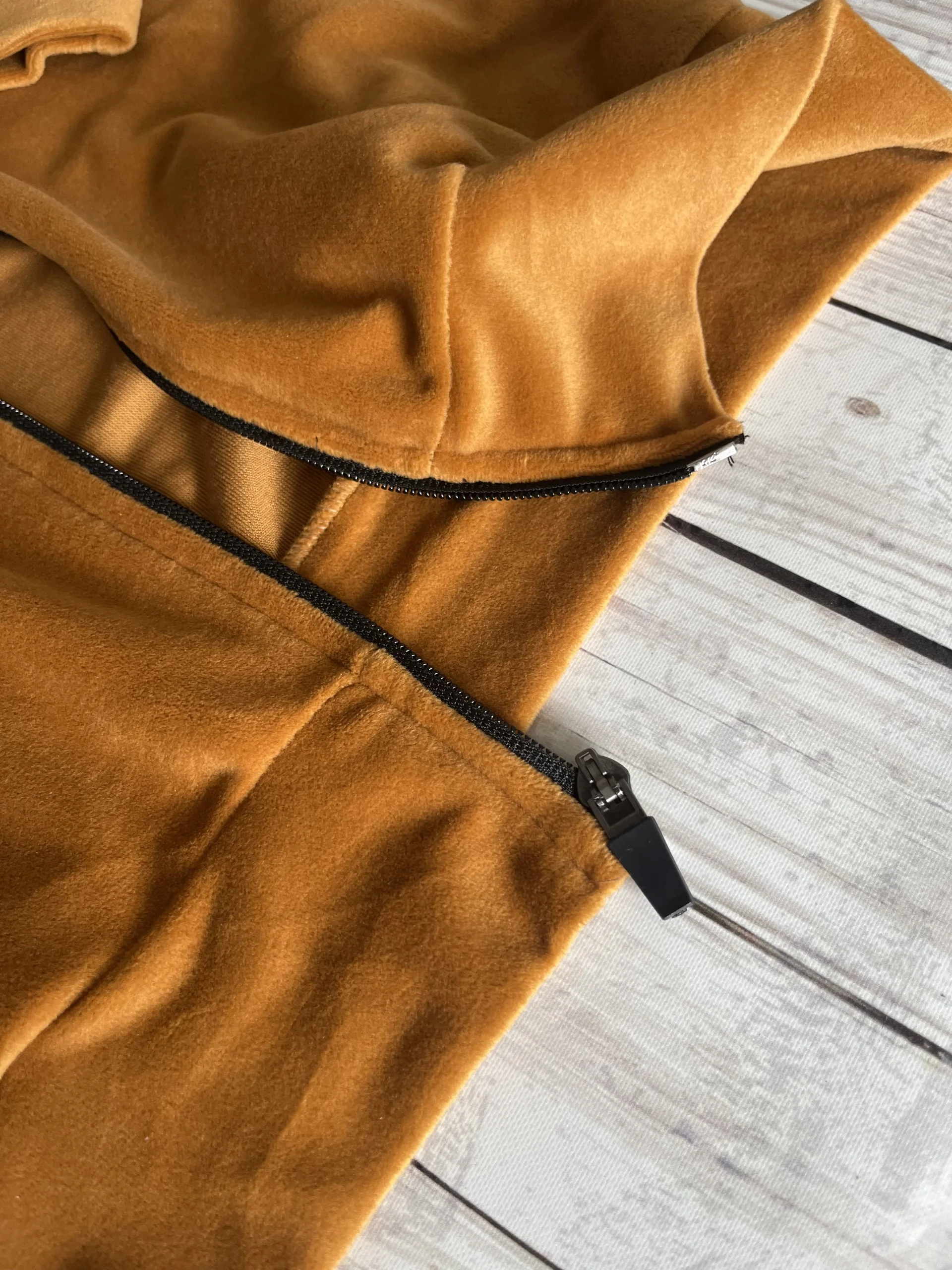 CAMPERA PLUSH - Imagen 2