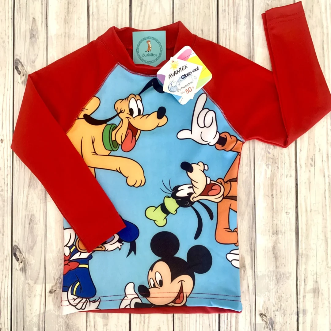 REMERA PSUV +50 MICKEY Y SUS AMIGOS. LICENCIA DISNEY