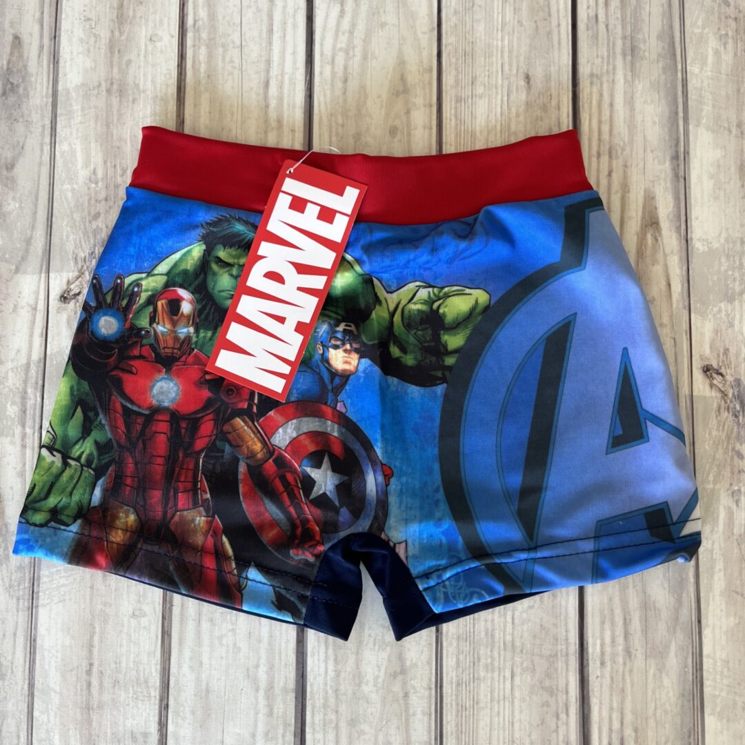 SHORT PSUV+50 AVENGERS NEW. LICENCIA OFICIAL