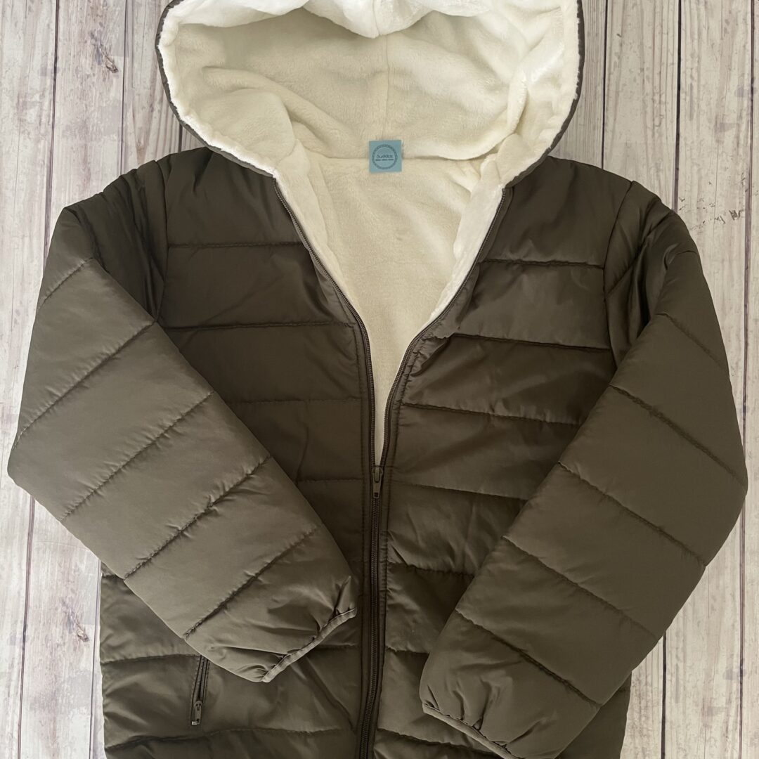 CAMPERA DE ABRIGO . VERDE MILITAR