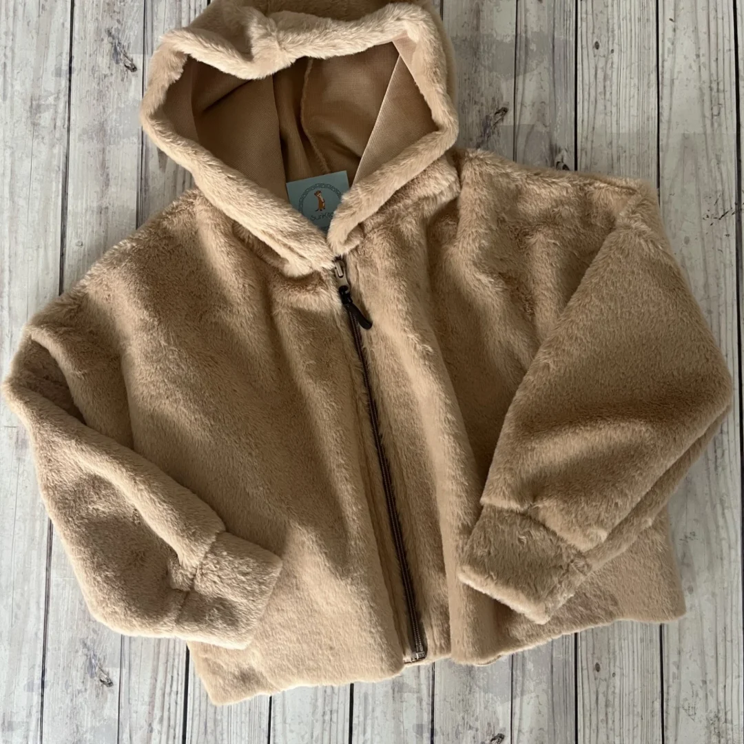 CAMPERA DE PIEL LOLA OVER BEIGE