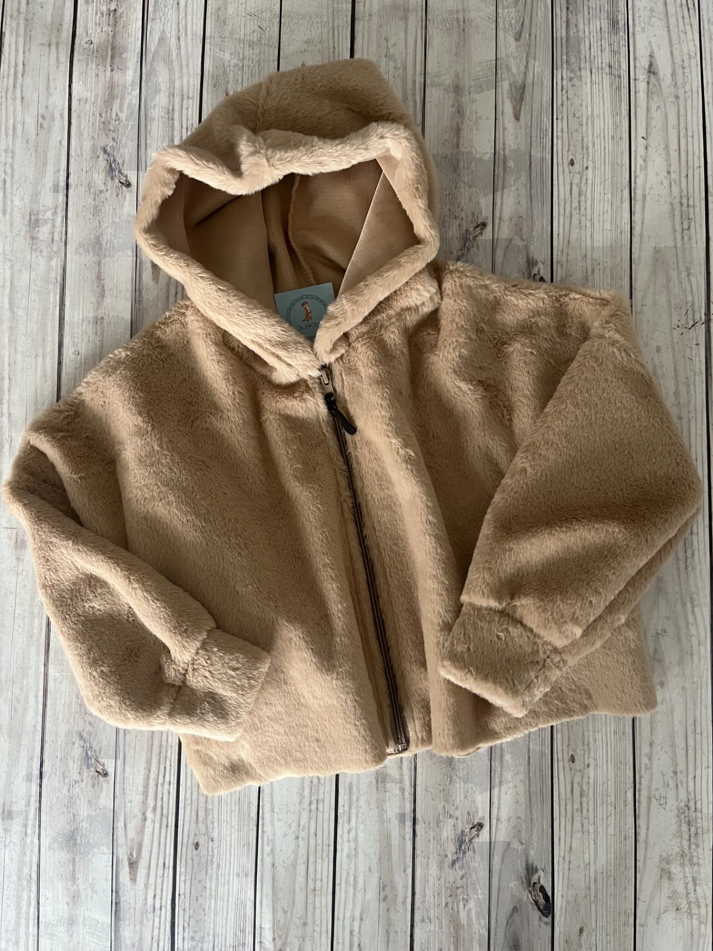 CAMPERA DE PIEL LOLA OVER BEIGE