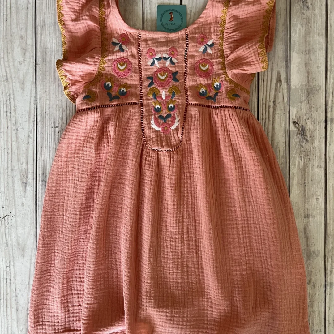 VESTIDO CHARO SALMÓN. LÍNEA IMPORTADA