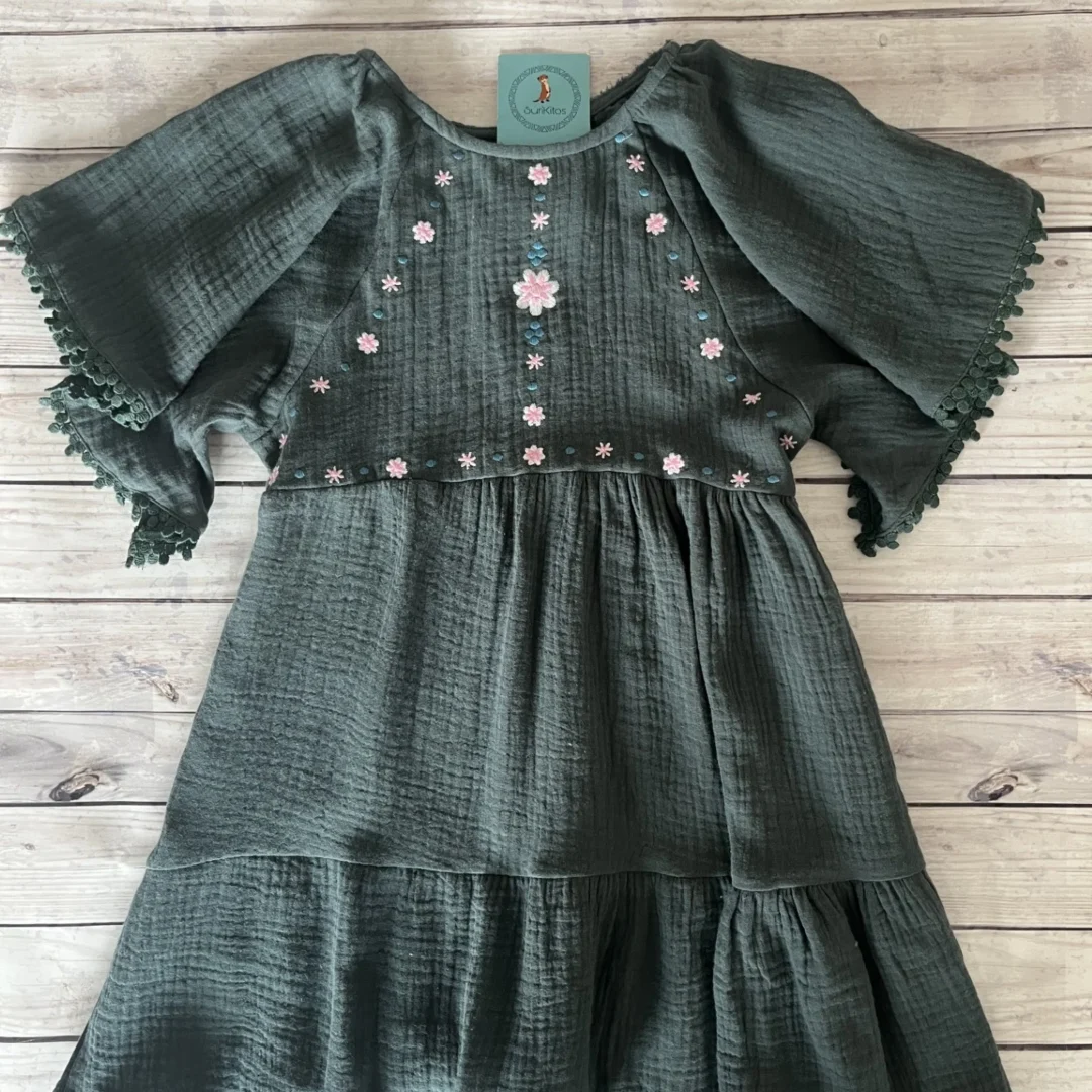 VESTIDO LUKA VERDE. LINEA IMPORTADA