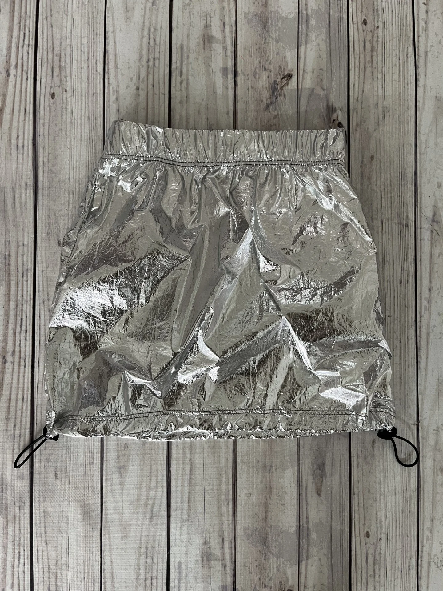 POLLERA PARACHUTE METALIZADA PLATA
