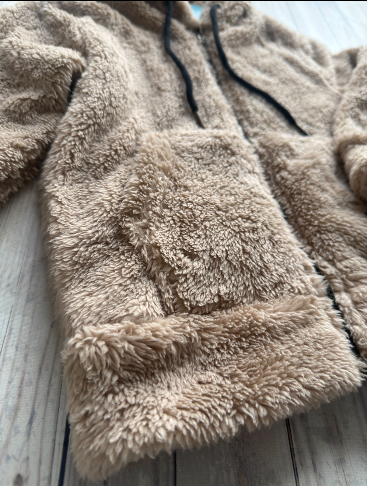 CAMPERA BEIGE CORDERITO - Imagen 2