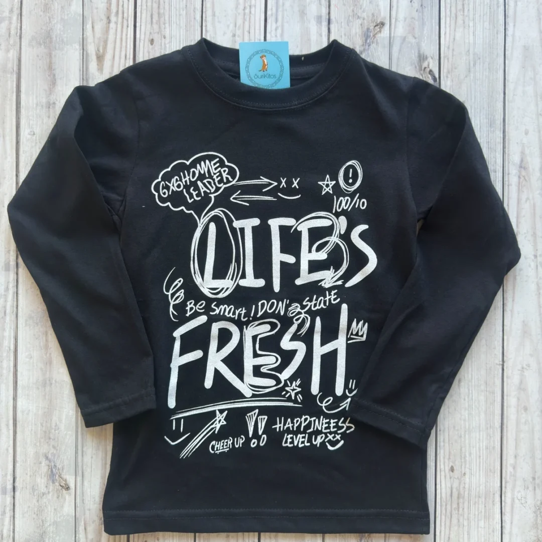 REMERA LIFE NEGRA