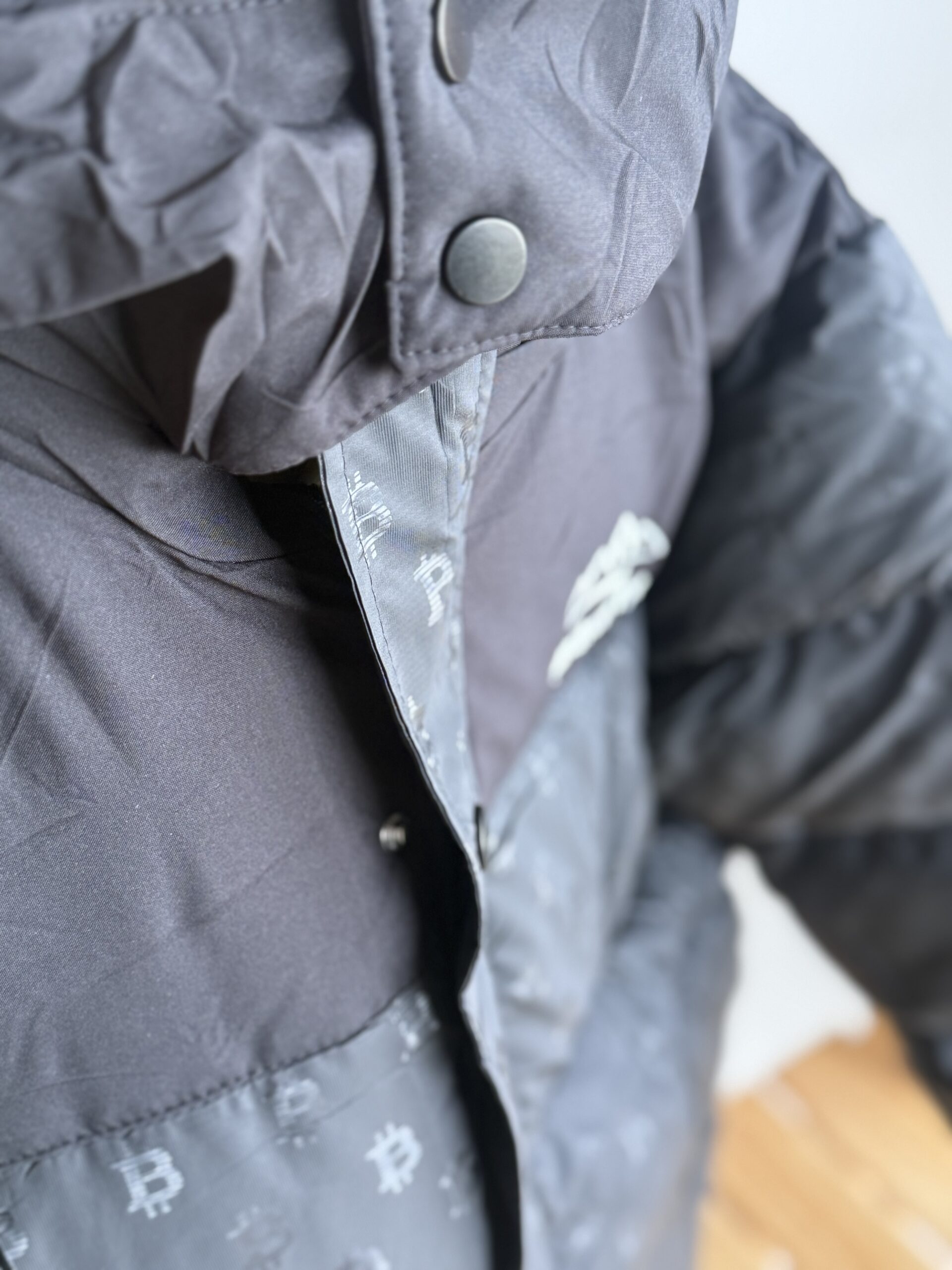 CAMPERA DE ABRIGO PUFFER NEGRA. LÍNEA IMPORTADA - Imagen 2