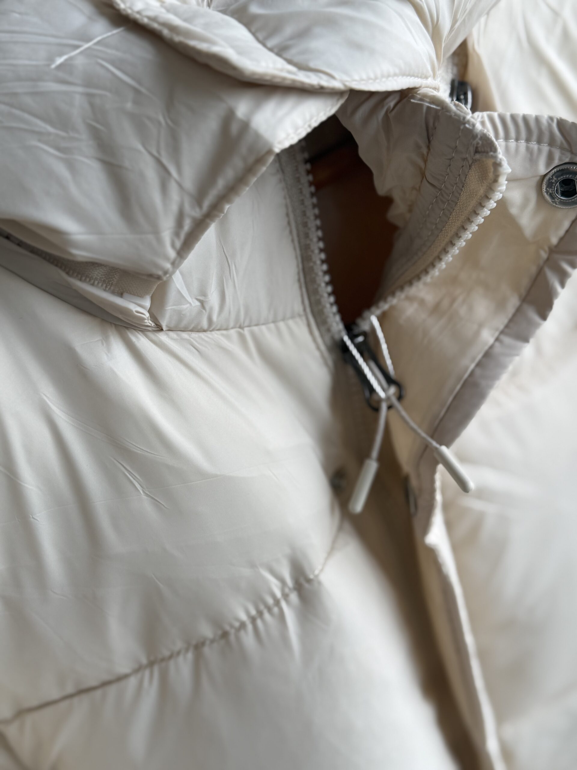 CAMPERA DE ABRIGO UNISEX PUFFER NATURAL. IMPORTADA - Imagen 3