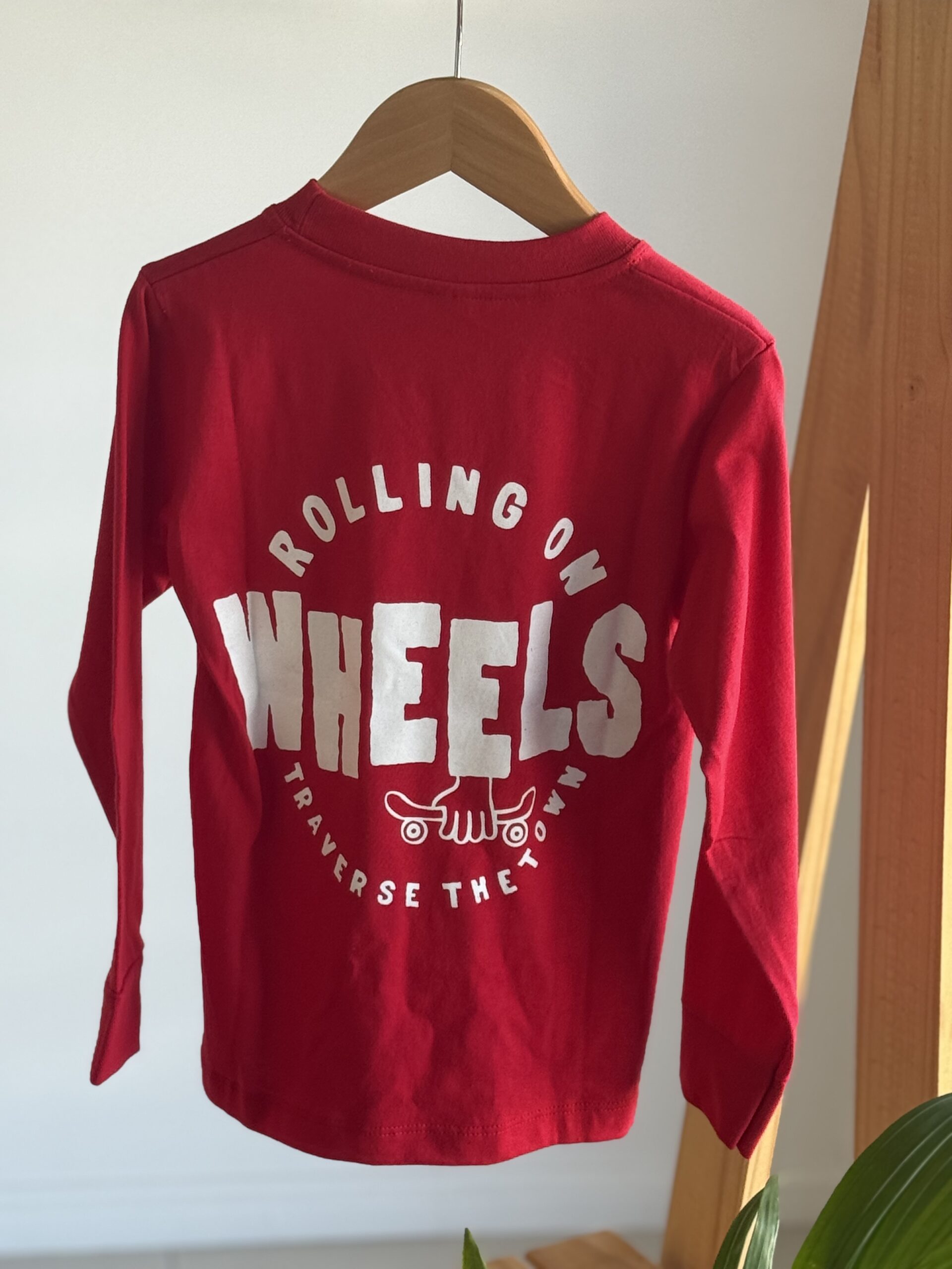 REMERA SKATER CREW ROJA - Imagen 2