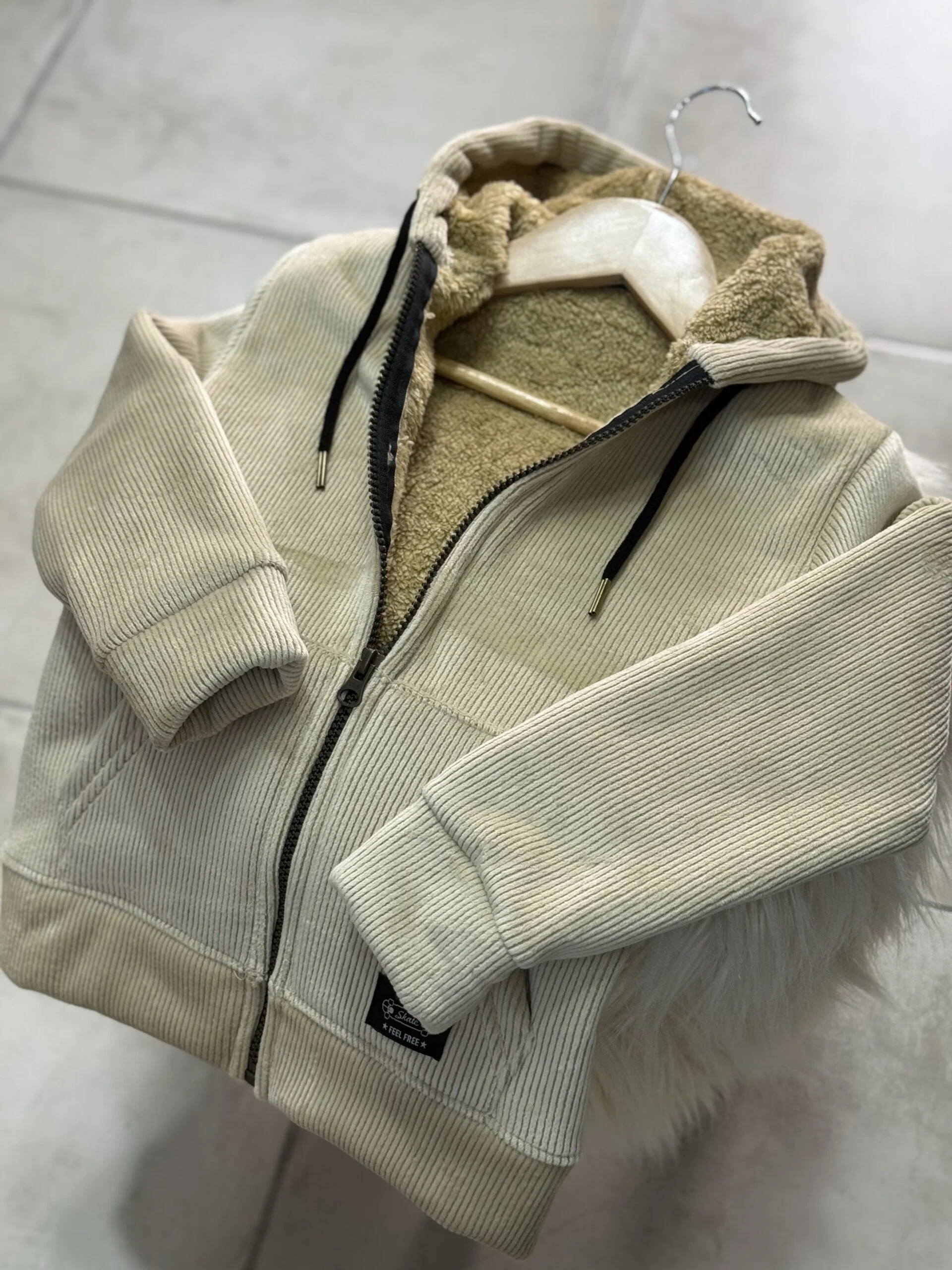 CAMPERA CORDEROY c/ CORDERITO BEIGE