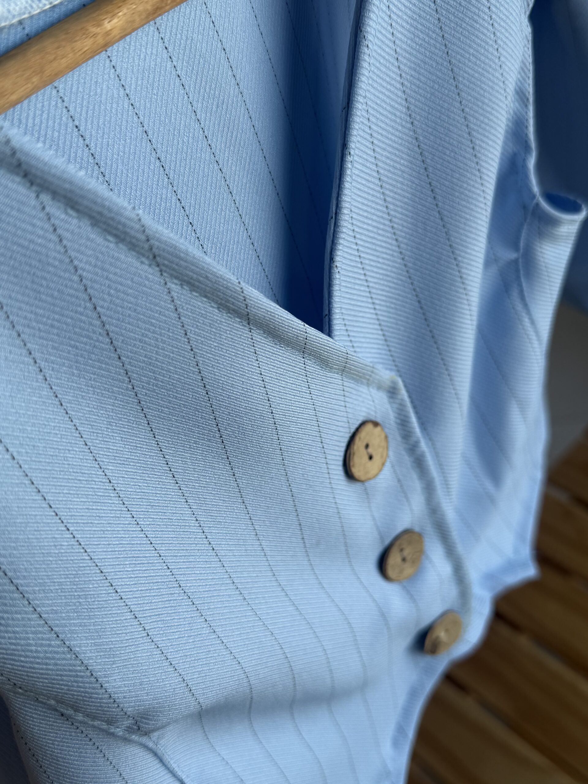CONJUNTO SASTRERO CELESTE - Imagen 3