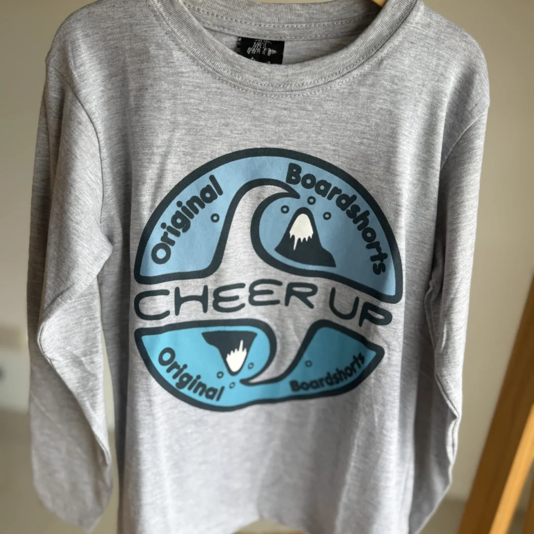 REMERA ML CHEER GRIS