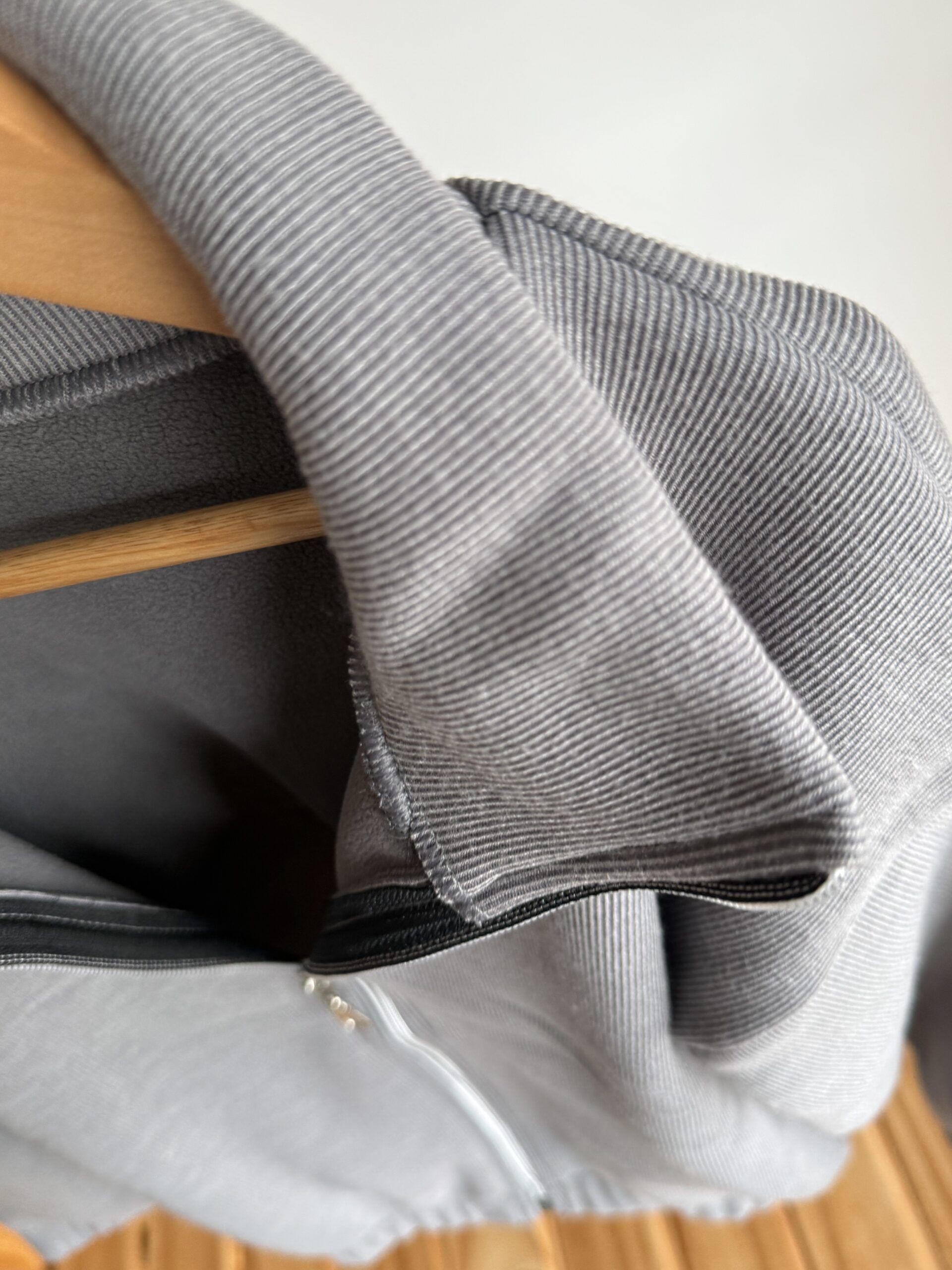 CAMPERA LOLI GRIS PERLA - Imagen 2