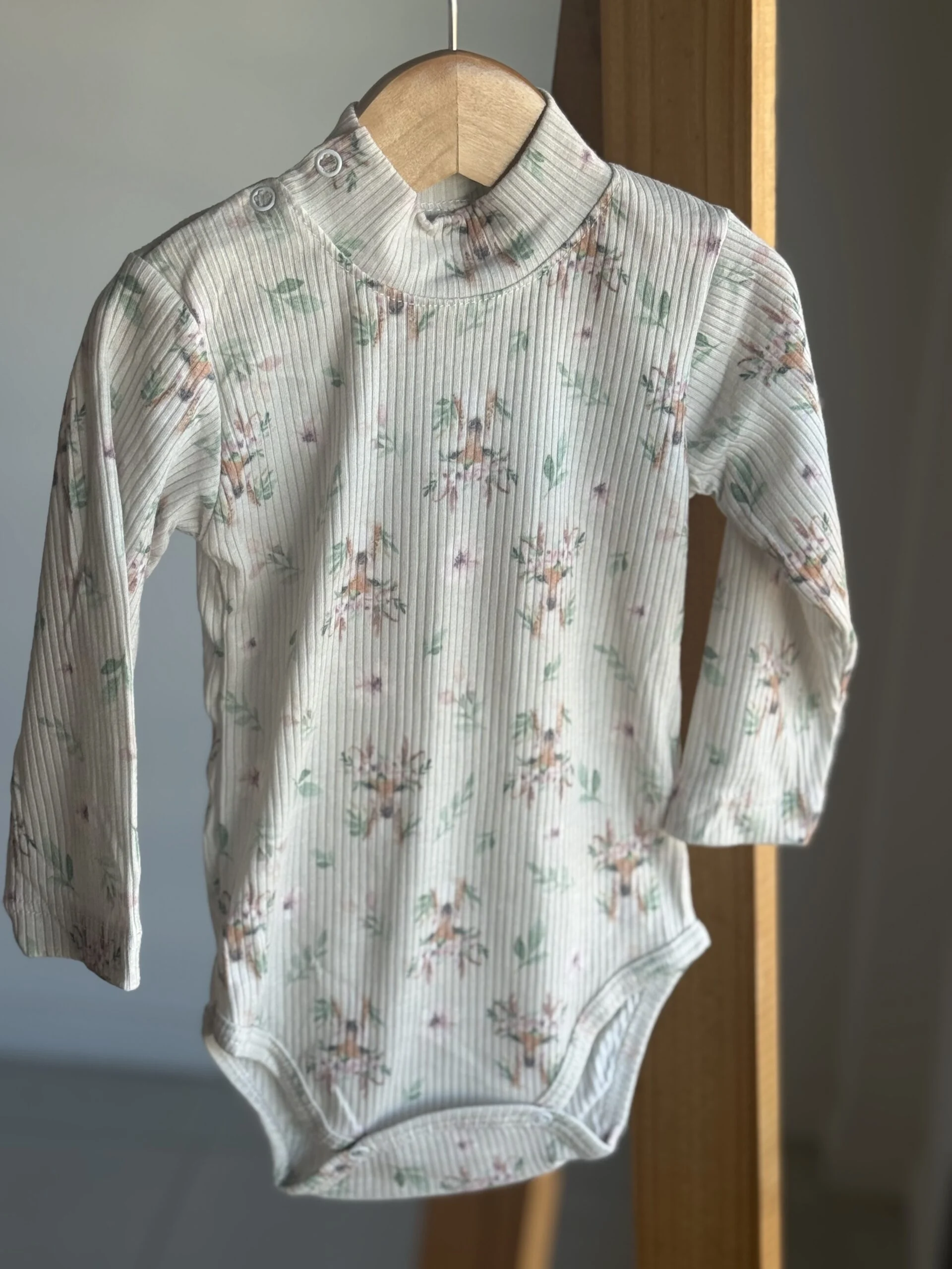 BODY MEDIA POLERA CIERVO  NATURAL
