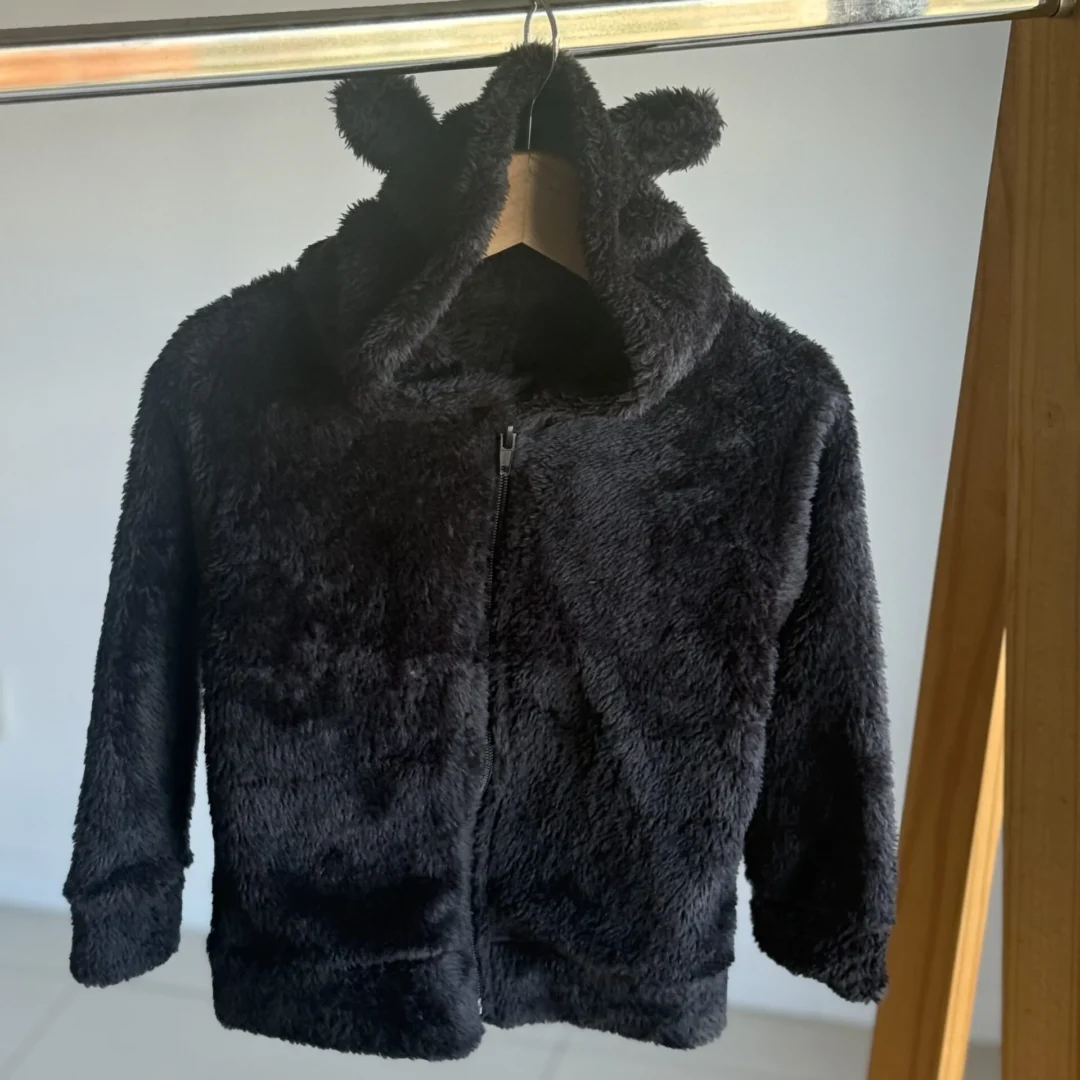 CAMPERA PELUCHE OSITO NEGRA