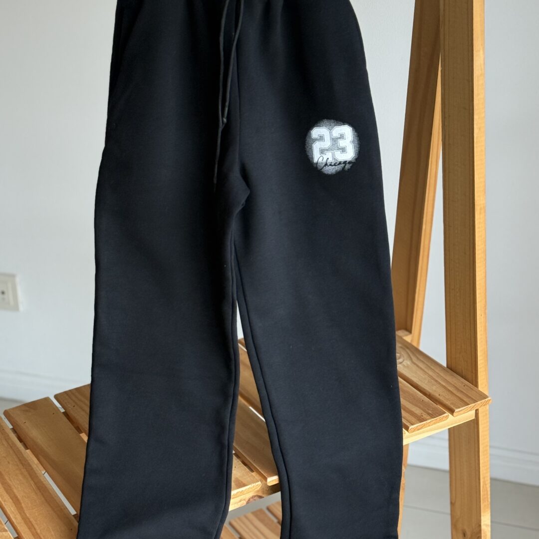 JOGGER FRISA RECTO 23 NEGRO