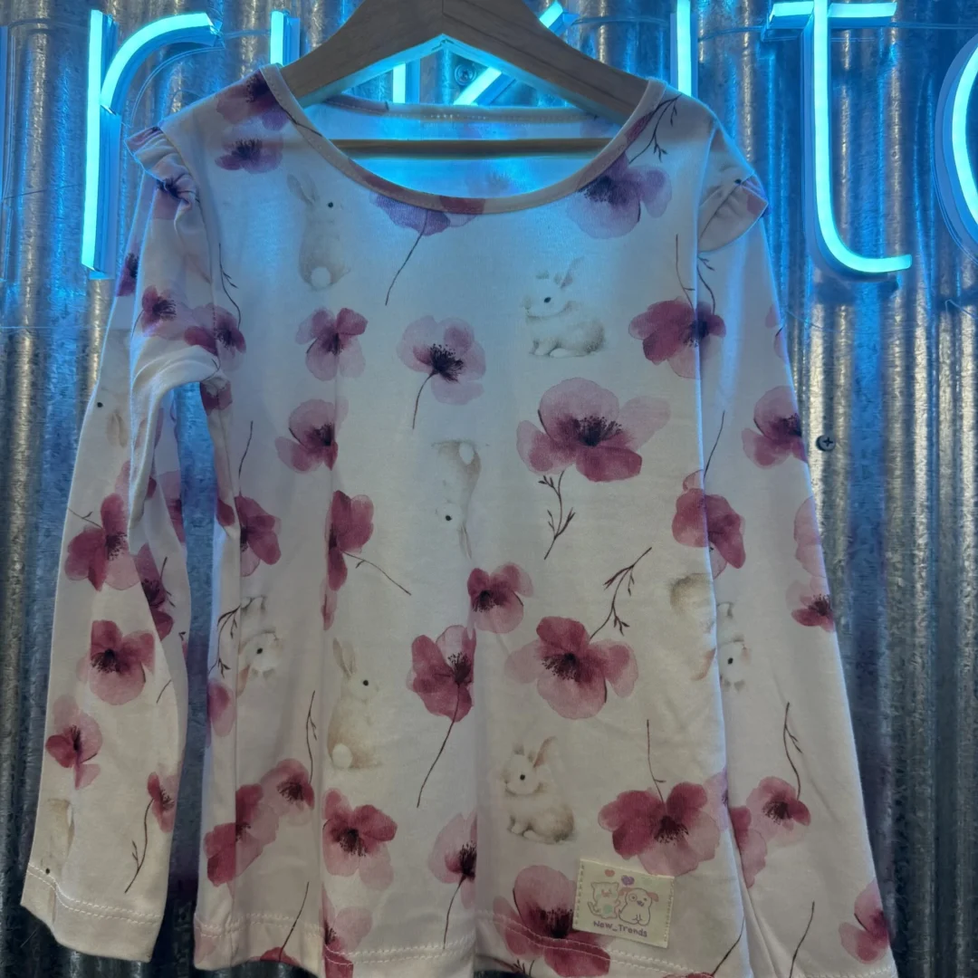 REMERA CONEJOS FUCSIA