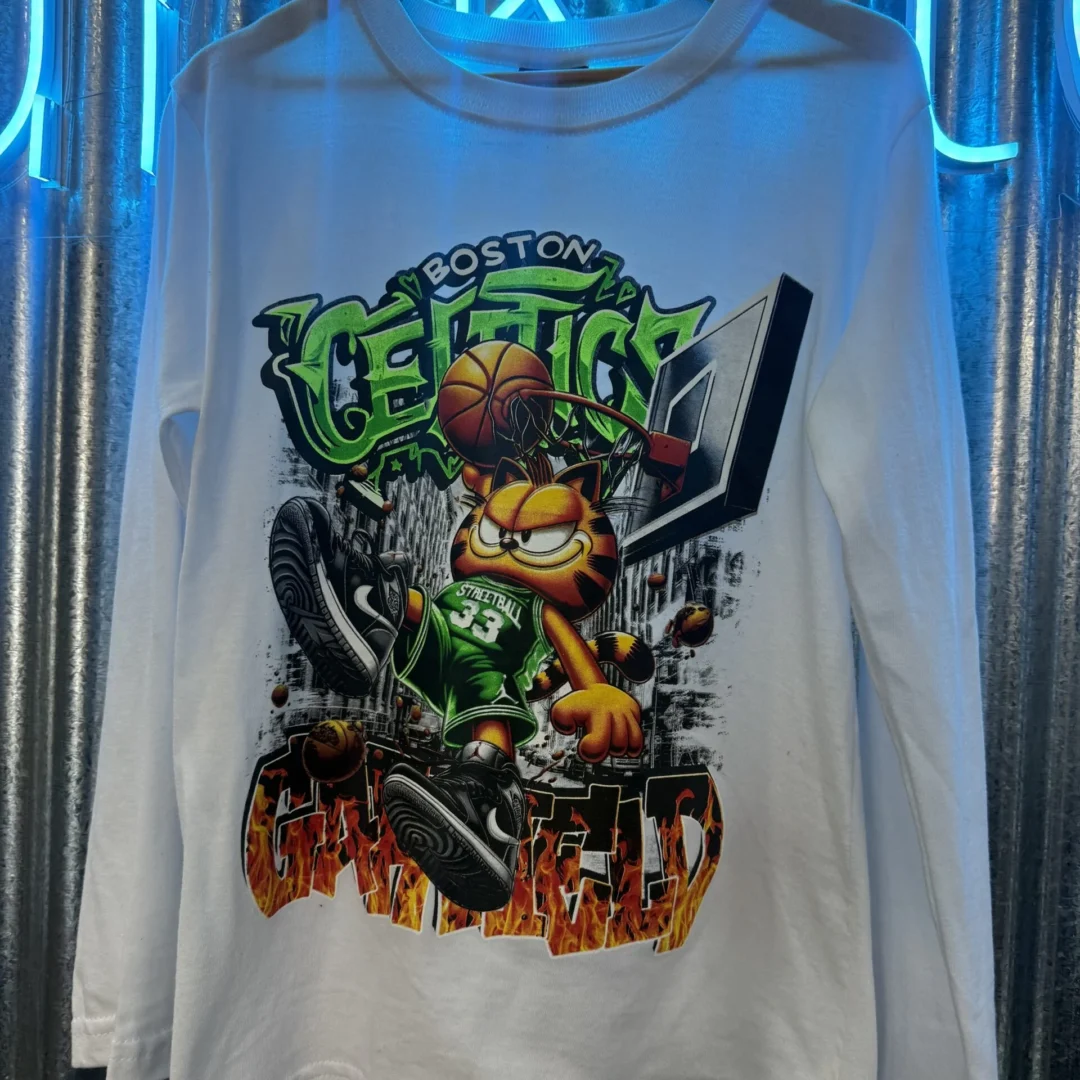 REMERA GARFIELD