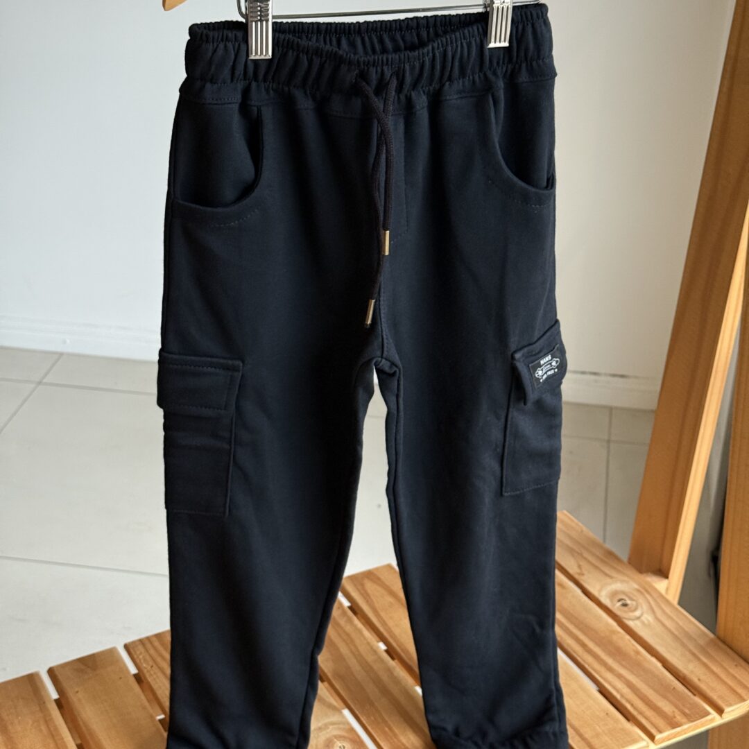 JOGGER RUSTICO ( sin frisa )  NEGRO CARGO