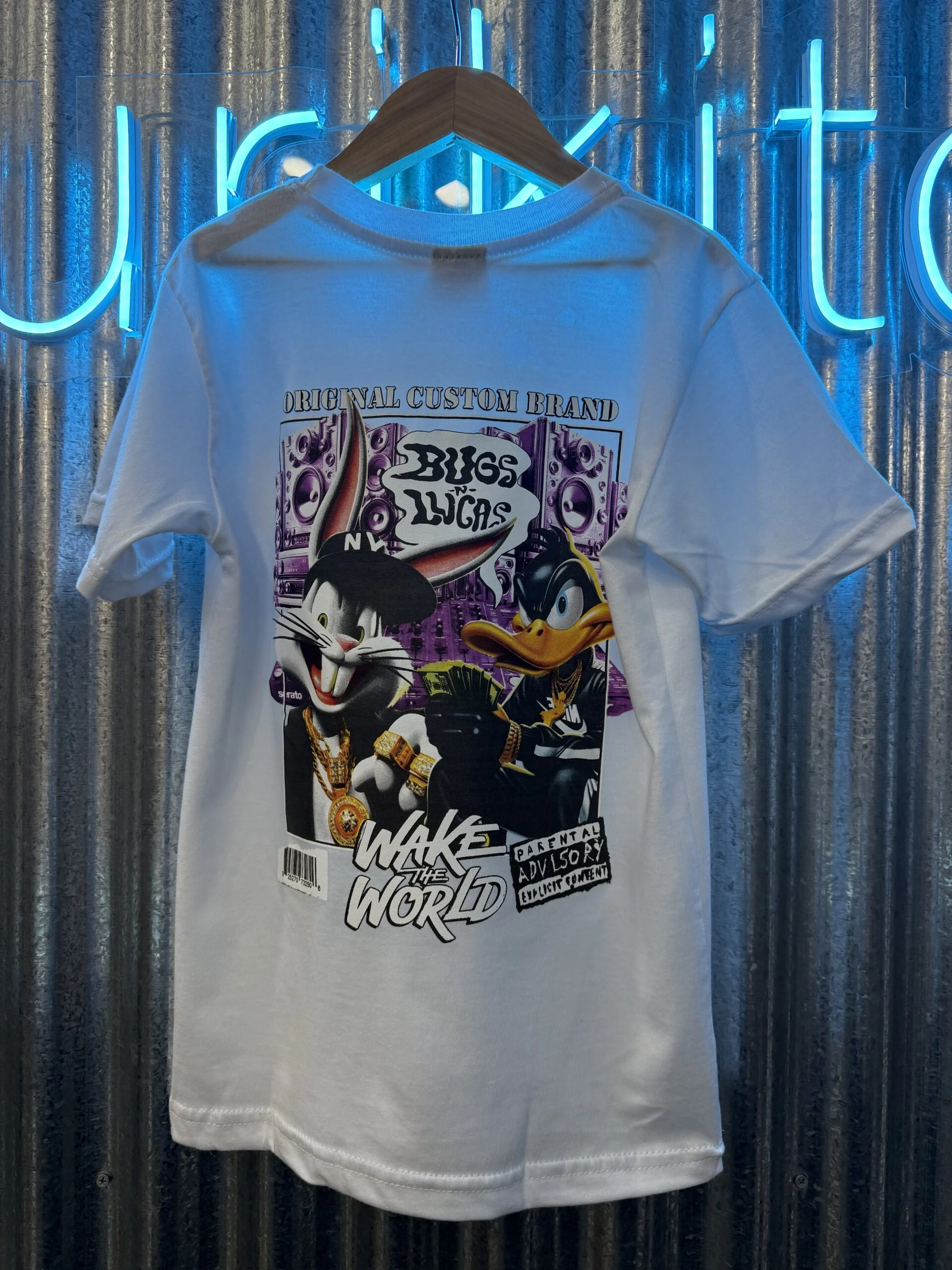 REMERA BUGS/ LUCAS BLANCA