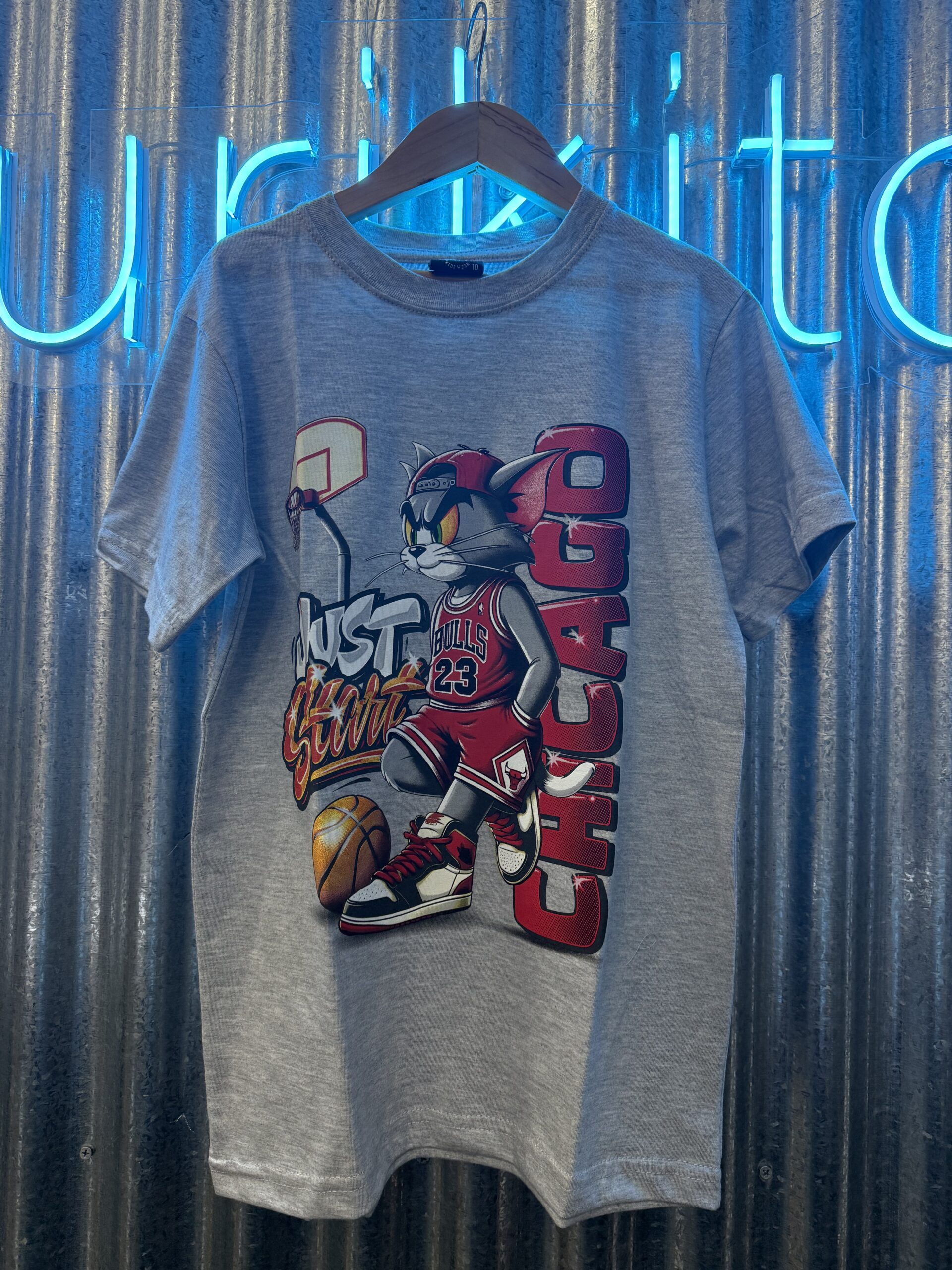 REMERA CHICAGO GRIS