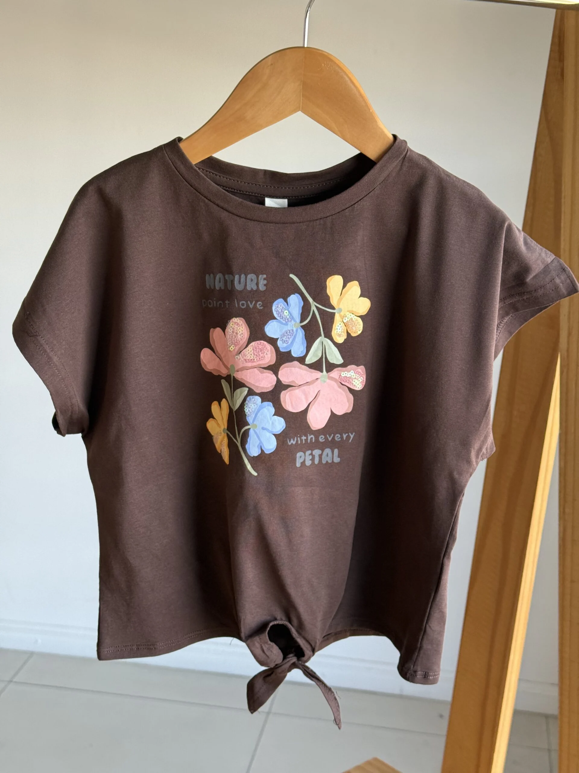 REMERA NATURE CHOCOLATE . LINEA IMPORTADA