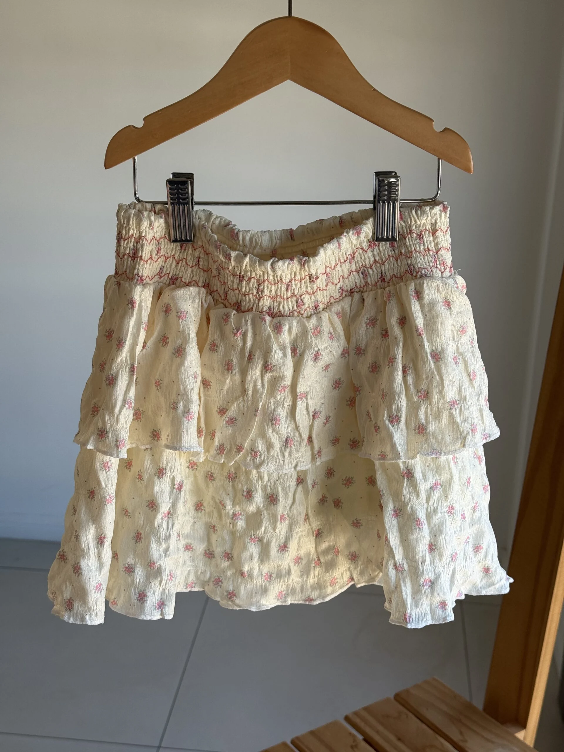 POLLERA (con short ) FLOREADA AMARILLA . LINEA IMPORTADA
