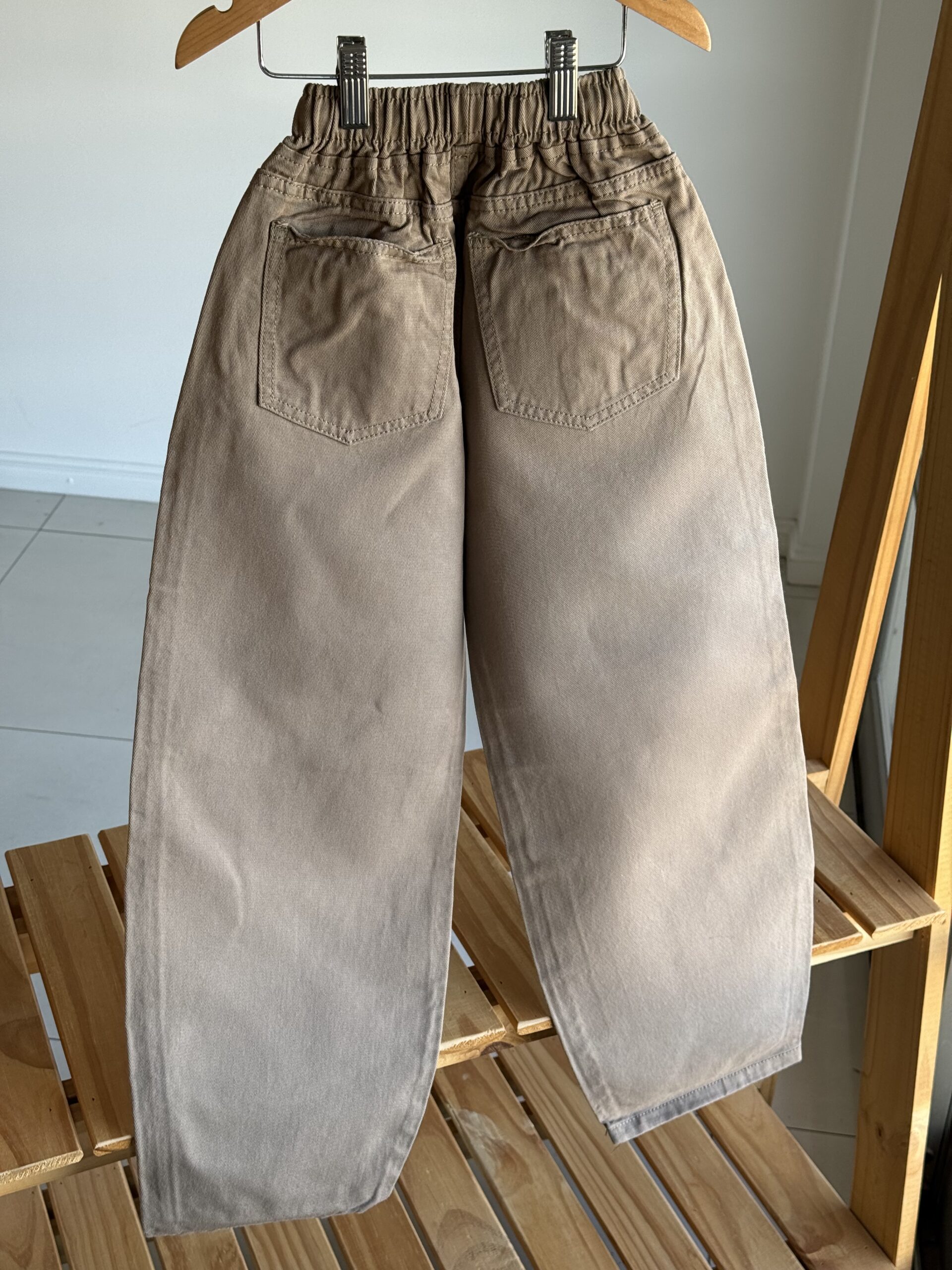 BAGGI GABARDINA MARRON ( OVER ) - Imagen 3