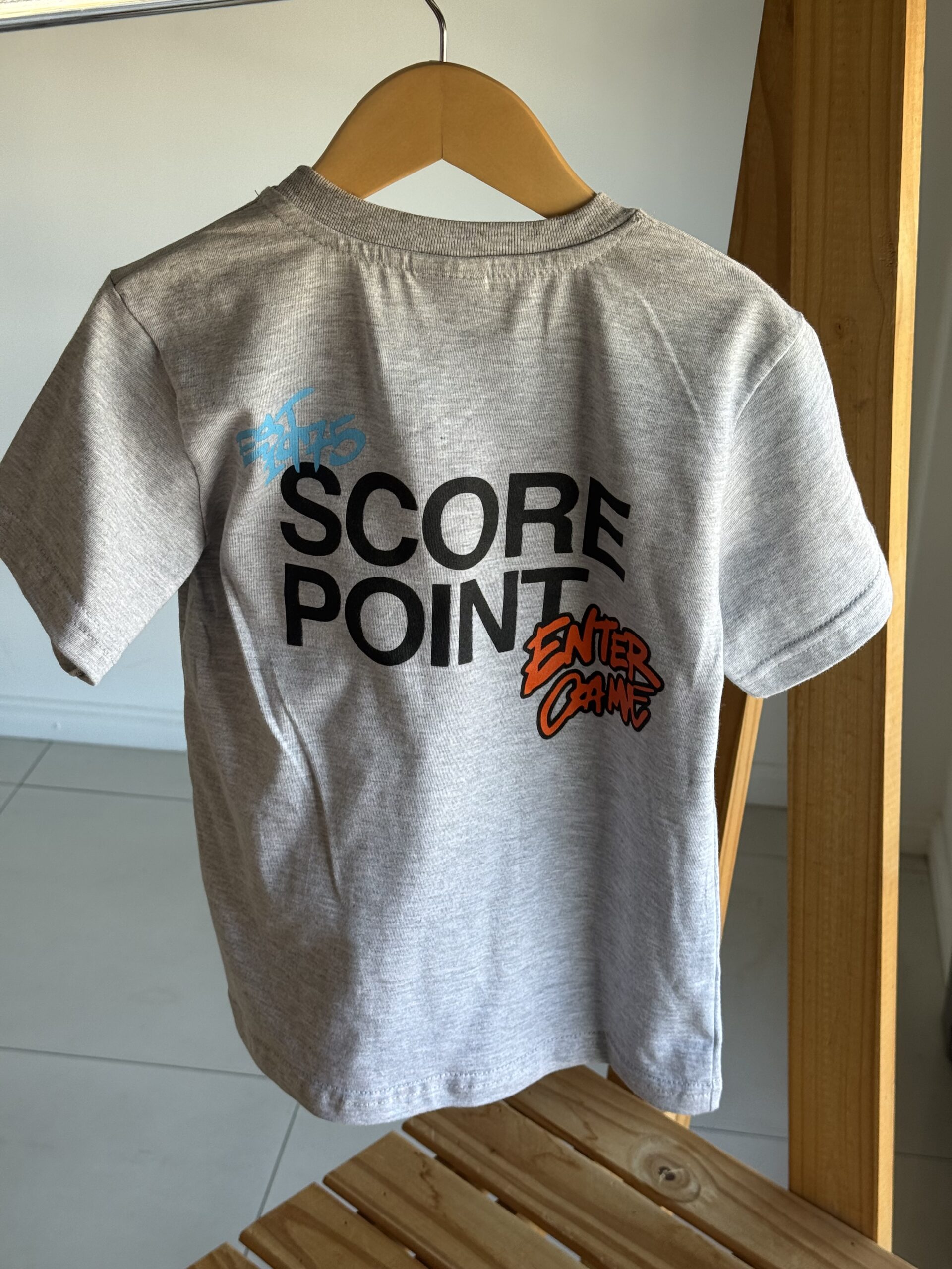 REMERA ENTER GAME  GRIS - Imagen 2