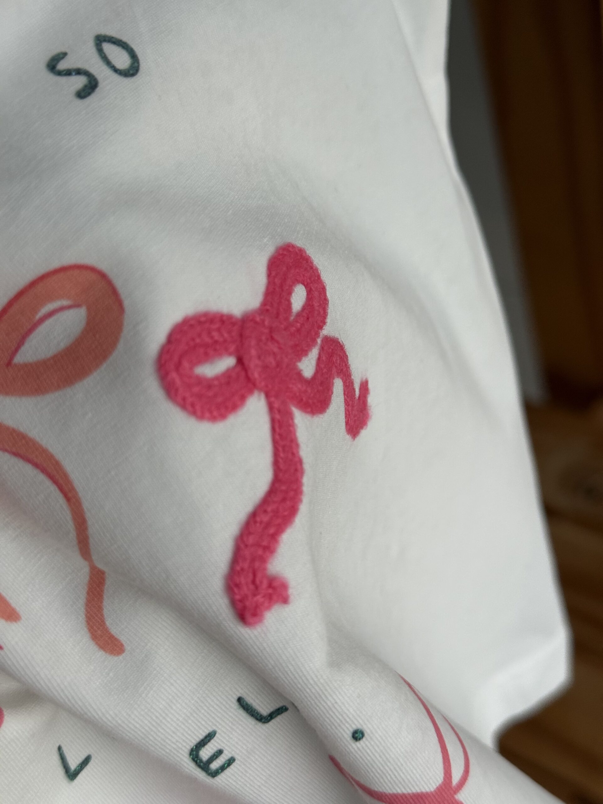 REMERA MOÑO BLANCA. LÍNEA IMPORTADA - Imagen 2