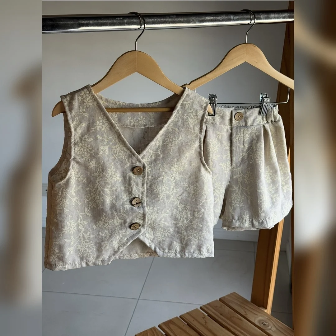 CONJUNTO SASTRERO LINO  BORDADO BEIGE