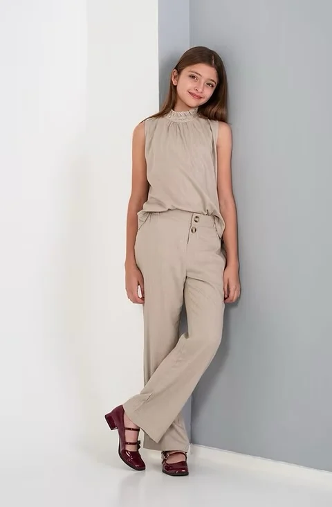 CONJUNTO DE LINO BEIGE ( strass en el cuello) . LINEA IMPORTADA