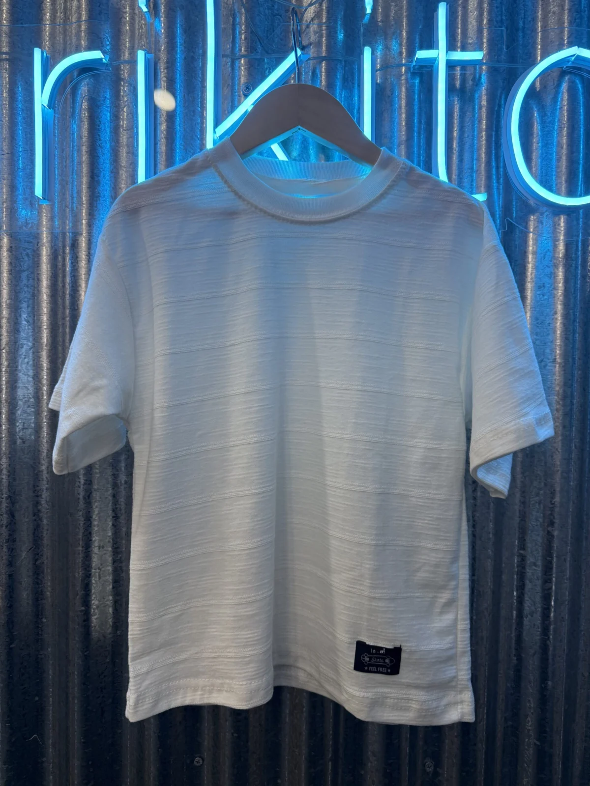 REMERA OVER FLAME BLANCA