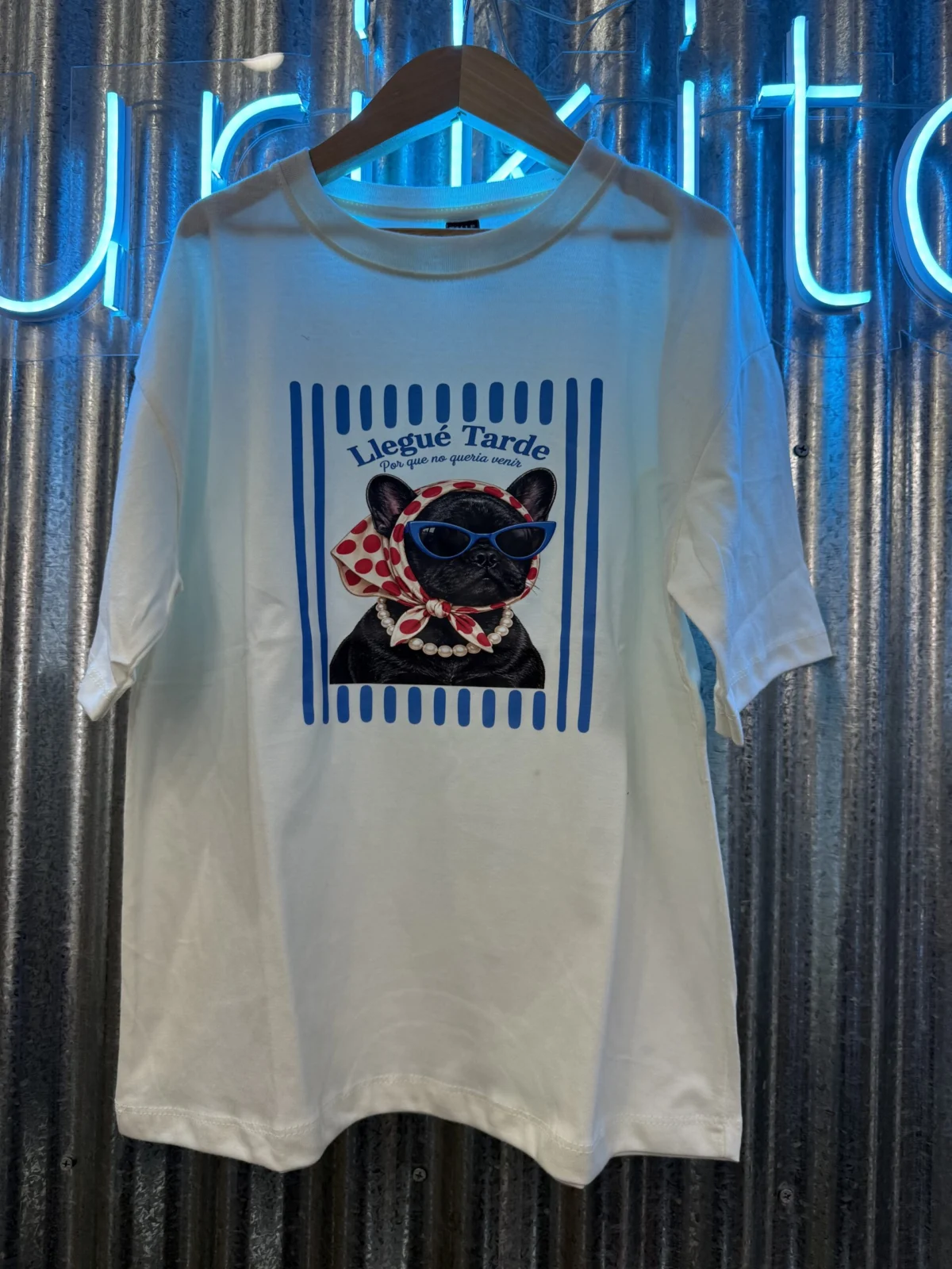 REMERA PERRO GAFAS LLEGUE TARDE