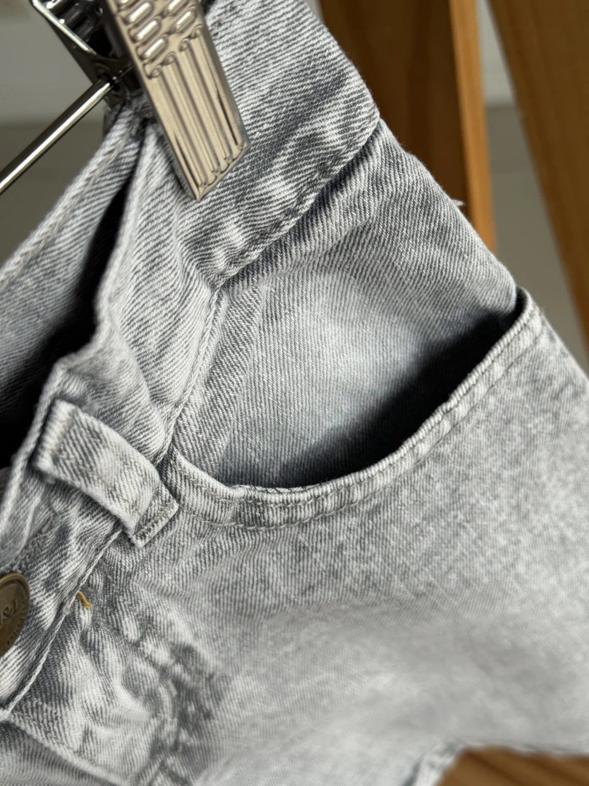 BERMUDAS DENIM GRIS - Imagen 3